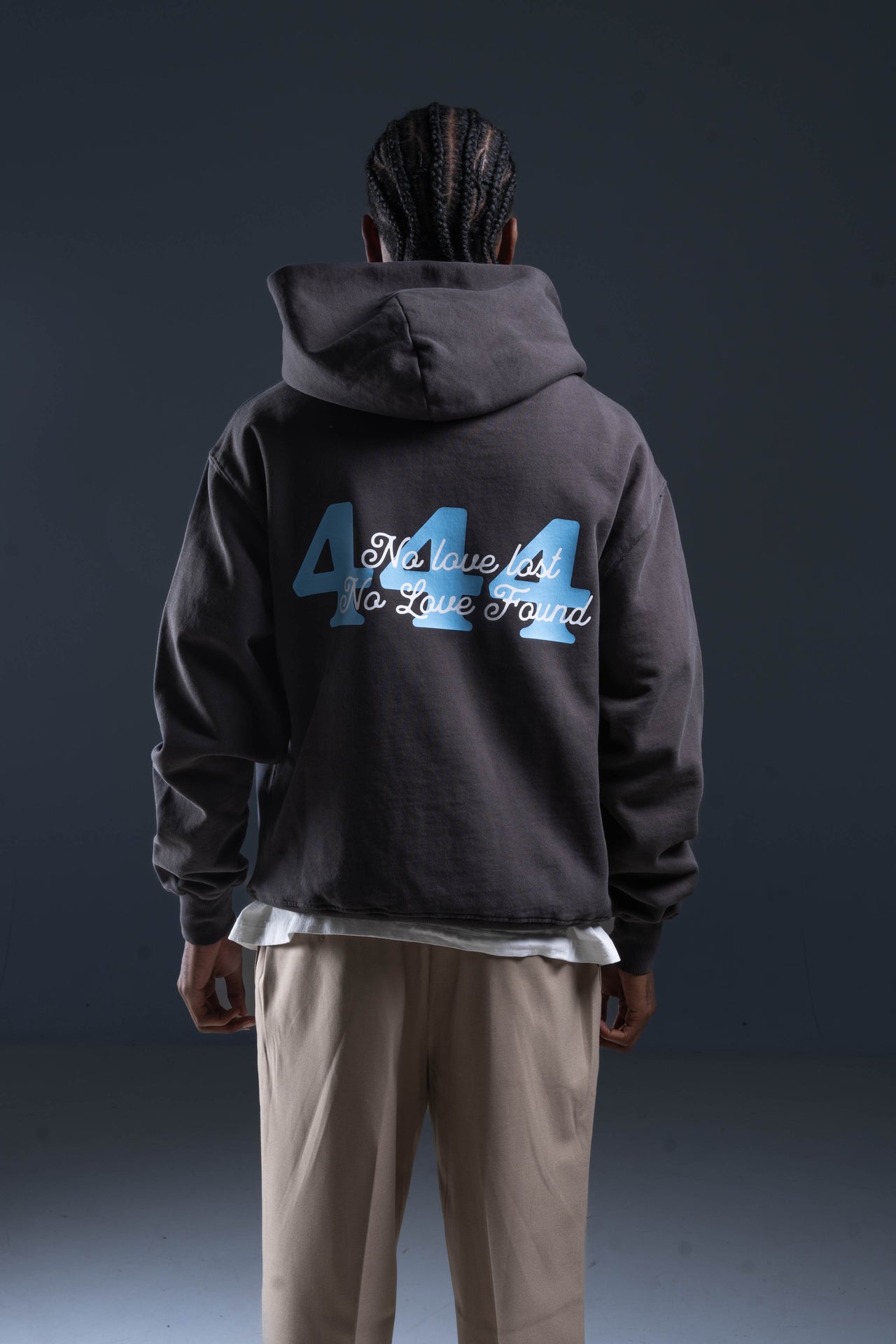 444 NO LOVE HOODIE IN SHADOW